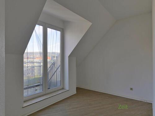 Arbeitsecke mit Balkon - 