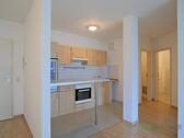 Einbauküche mit Tresen - (12536_98) MGN: kleine 2-Zimmer-Wohnung mit Laminatböden zum ruhigen Innenhof, EBK und Hausmeisterdienste inkl.