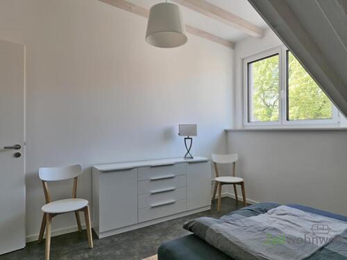Blick ins Schlafzimmer - 