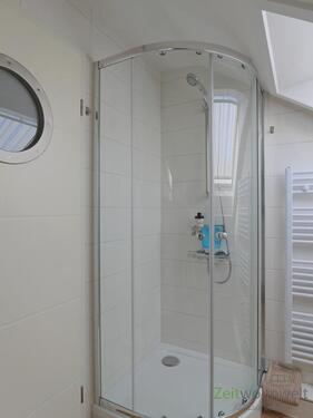 Dusche im Bad - 
