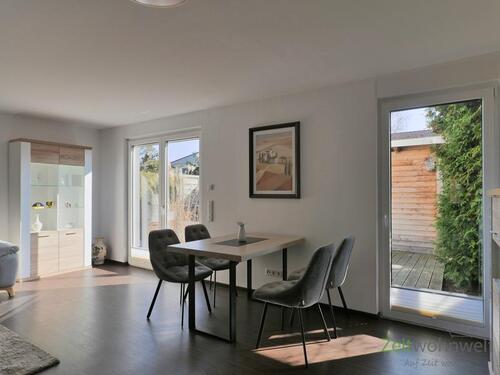 Blick zum Terrassenausgang - 2 Zimmer Etagenwohnung zur Miete in Halle (Saale)