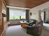 Blick ins große Wohnzimmer - 3 Zimmer Haus zur Miete in Gotha