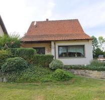 (EF1310_M) Gotha: Sundhausen, möbliertes Wohnhaus mit 2 Bädern, Grundstück und Terrasse
