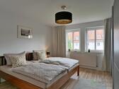 Blick ins Schlafzimmer - (EF1085_M) Fulda: Frauenberg, Erstbezug in neu renoviertes und neu möbliertes Apartment mit Balkon und Service