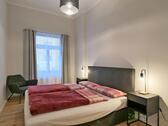 Blick ins Schlafzimmer - (EF1108_M) Dresden: Pieschen-Süd, neu möblierte 2-Zimmer-Wohnung im Hochparterre, Reinigungsservice inklusive