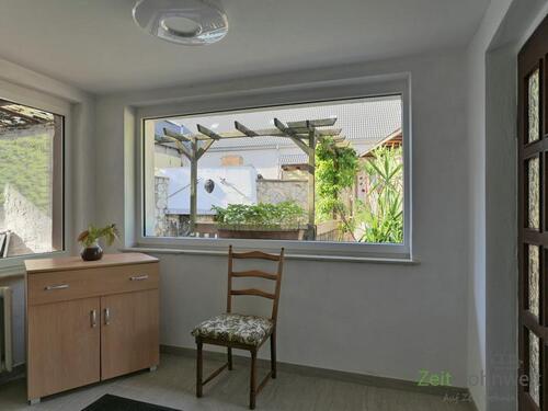 Eingangstür rechts - 