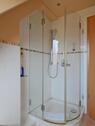 Blick zur Dusche - 