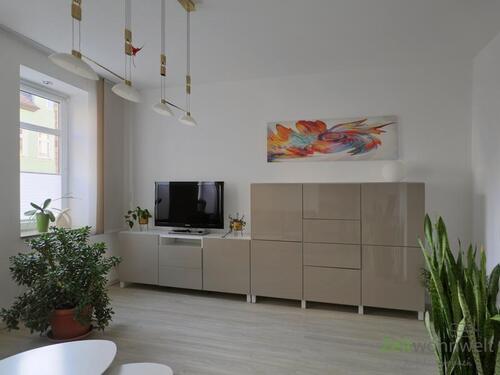Blick ins Wohnzimmer - 2 Zimmer Etagenwohnung zur Miete in Apolda