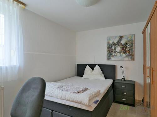 Blick ins Schlafzimmer - 2 Zimmer Etagenwohnung in Erfurt