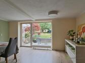 Blick zum Terrassenausgang 2 - 