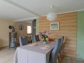 Blick zum Esstisch - 