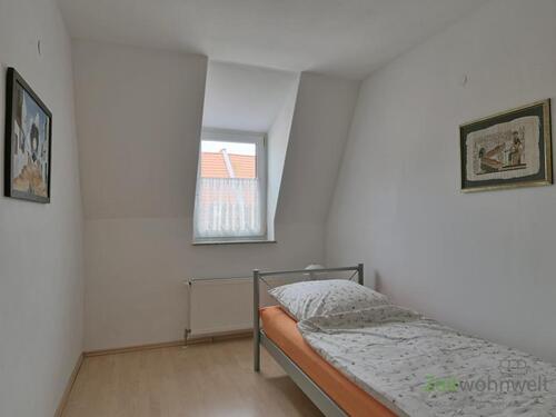 Blick ins Schlafzimmer - 2 Zimmer Etagenwohnung in Zwickau