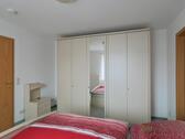 großer Kleiderschrank - 3 Zimmer Etagenwohnung in Gera