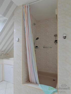 Dusche im Bad - 