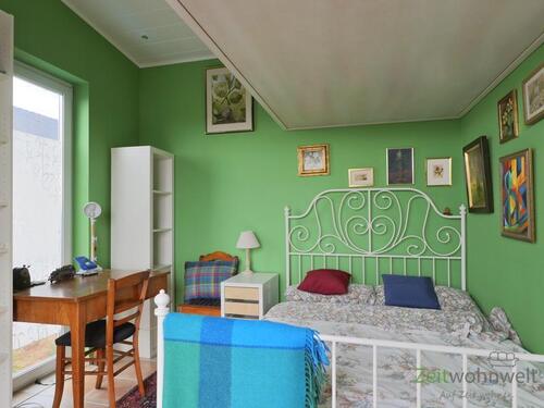Blick ins Schlafzimmer - 