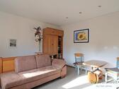 Sofa und Esstisch - Etagenwohnung mit 44,00 m&sup2; in Erfurt zur Miete