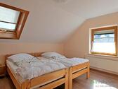 Blick ins Schlafzimmer - Etagenwohnung mit 50,00 m&sup2; in Dresden zur Miete