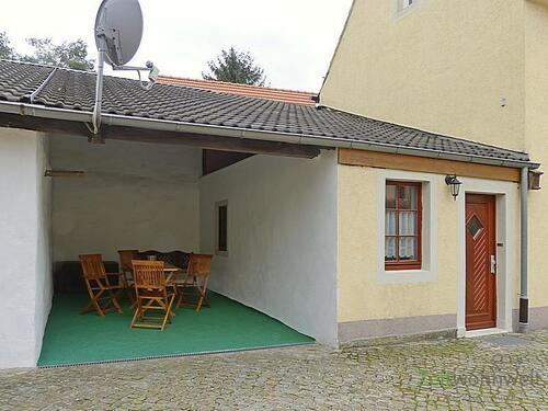 eigene überdachte Terrasse - 