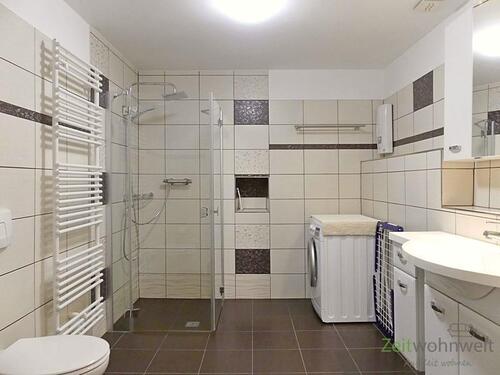 WC, Dusche, Waschmaschine - 