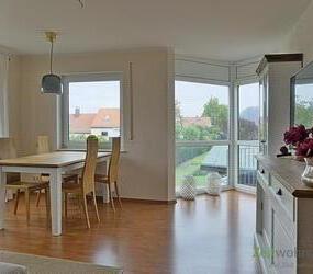 (EF0570_M) Dresden: Naußlitz, kleine freundliche, helle 3-Zimmer-Wohnung mit Balkon, WLAN und festem PKW-Stellplatz