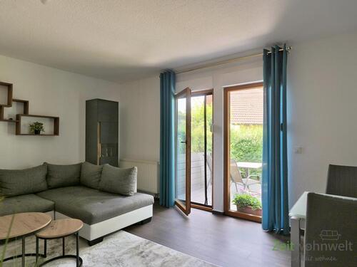 Blick zum Terrassenausgang - 2 Zimmer Etagenwohnung zur Miete in Dresden