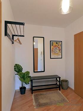 Furbereich mit Garderobe - 