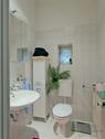 Bad mit Dusche - 