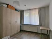 großer Kleiderschrank - Etagenwohnung mit 45,60 m&sup2; in Erfurt zur Miete