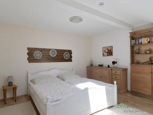 Blick ins Schlafzimmer - Etagenwohnung mit 46,00 m&sup2; in Nessetal zur Miete