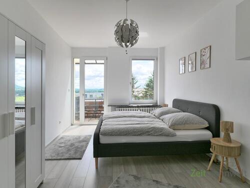 hinteres Schlafzimmer mit Balkon - 