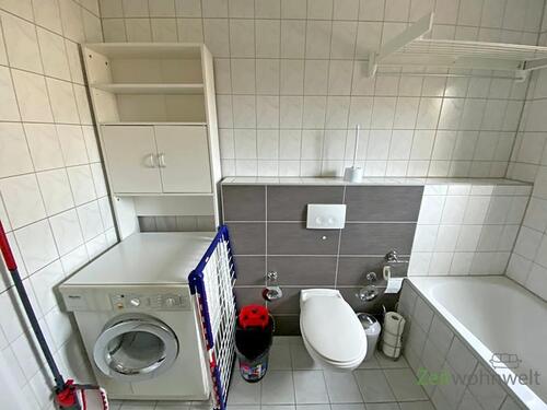 Waschmaschine in Bad - 