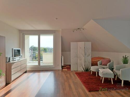 Blick in den Wohnraum - 1 Zimmer Etagenwohnung zur Miete in Dresden