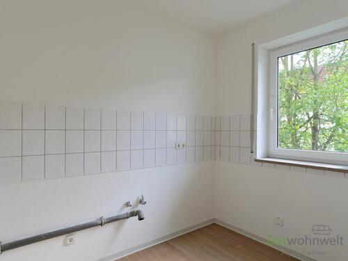 Küche mit Fenster - Etagenwohnung mit 56,00 m² in Meiningen zur Miete