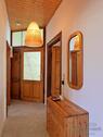 Wohnungsflur mit Garderobe - 