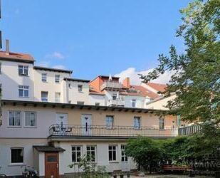 (EF1153_M) Jena: Zentrum, kleine kunstvoll möblierte Wohnung mit Freisitz im ruhigen Innenhof, Reinigung inkl.