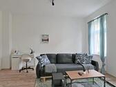 Blick ins Wohnzimmer - 3 Zimmer Etagenwohnung zur Miete in Erfurt