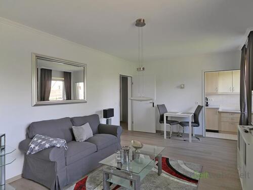 Blick zur Eingangstüre - 2 Zimmer Etagenwohnung in Kassel