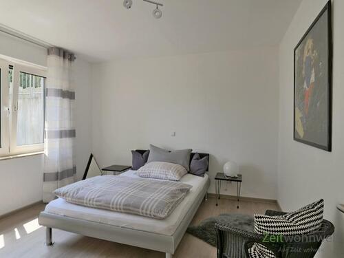 Blick ins Schlafzimmer - 