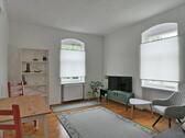 Blick ins Wohnzimmer - (EF1057_M) Dresden: Leubnitz-Neuostra, neu renovierte, neu möblierte Wohnung, Grundreinigung inkl.