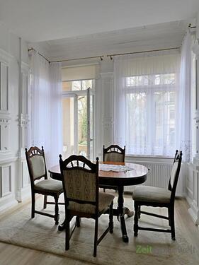 Esstisch im Erker vor dem Balkon - 3 Zimmer Etagenwohnung zur Miete in Weimar