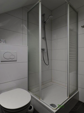 Dusche und WC - 