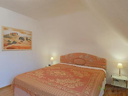 breites Bett - Etagenwohnung mit 65,00 m&sup2; in Erfurt zur Miete