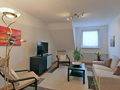 Blick ins Wohnzimmer - (EF0735_M) Erfurt: Daberstedt, großzügige, möblierte Wohnung im Erfurter 'Malerviertel', ruhige Wohnlage, WLAN inkl.