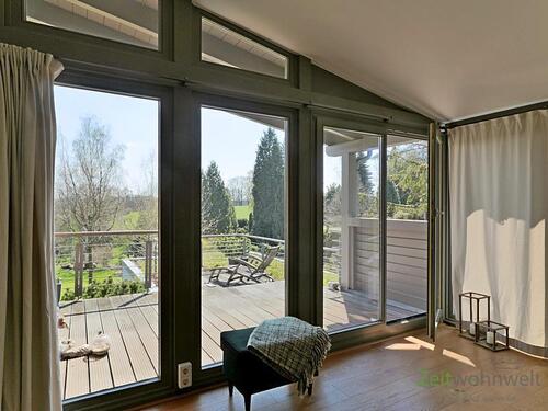 Loggia-Blick auf den Balkon - 