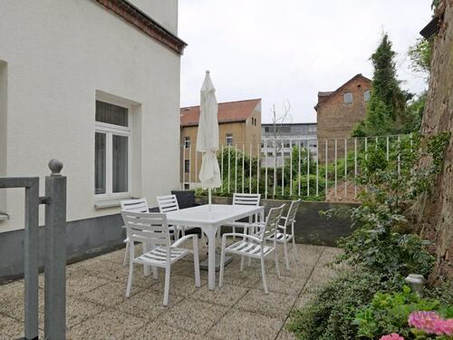 Terrasse hinter dem Haus - 