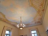 prunkvolle Deckenbemalung - 1 Zimmer Etagenwohnung zur Miete in Dresden
