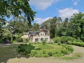 Das Bedienstetenhaus im Park - 