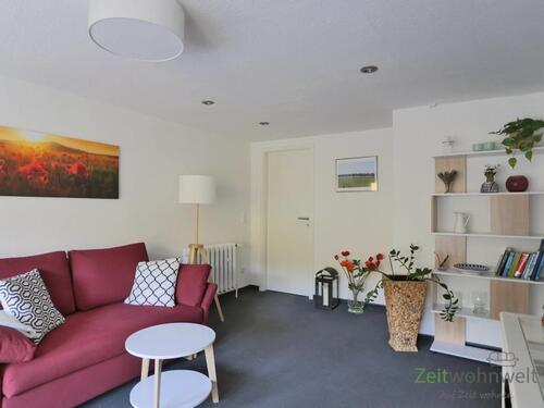 Blick in den Wohnraum - 2 Zimmer Etagenwohnung zur Miete in Erfurt