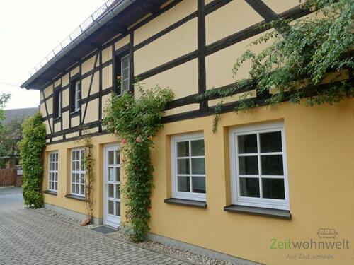 Eingang am Fachwerkhaus - 