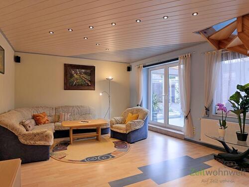 Sitzecke mit Couch - 